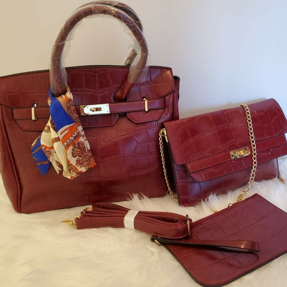 Purse - Picture 2 of 2